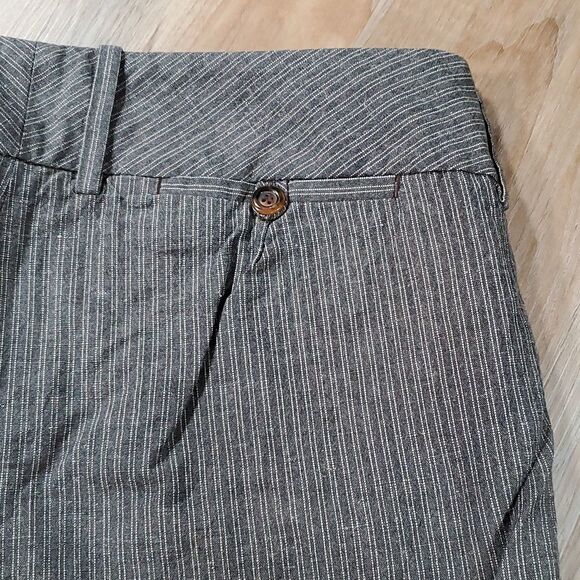 🔹️The Limited Brown Pinstripe Drew Fit Crop Pants Size 10/30 - Picture 5 of 9